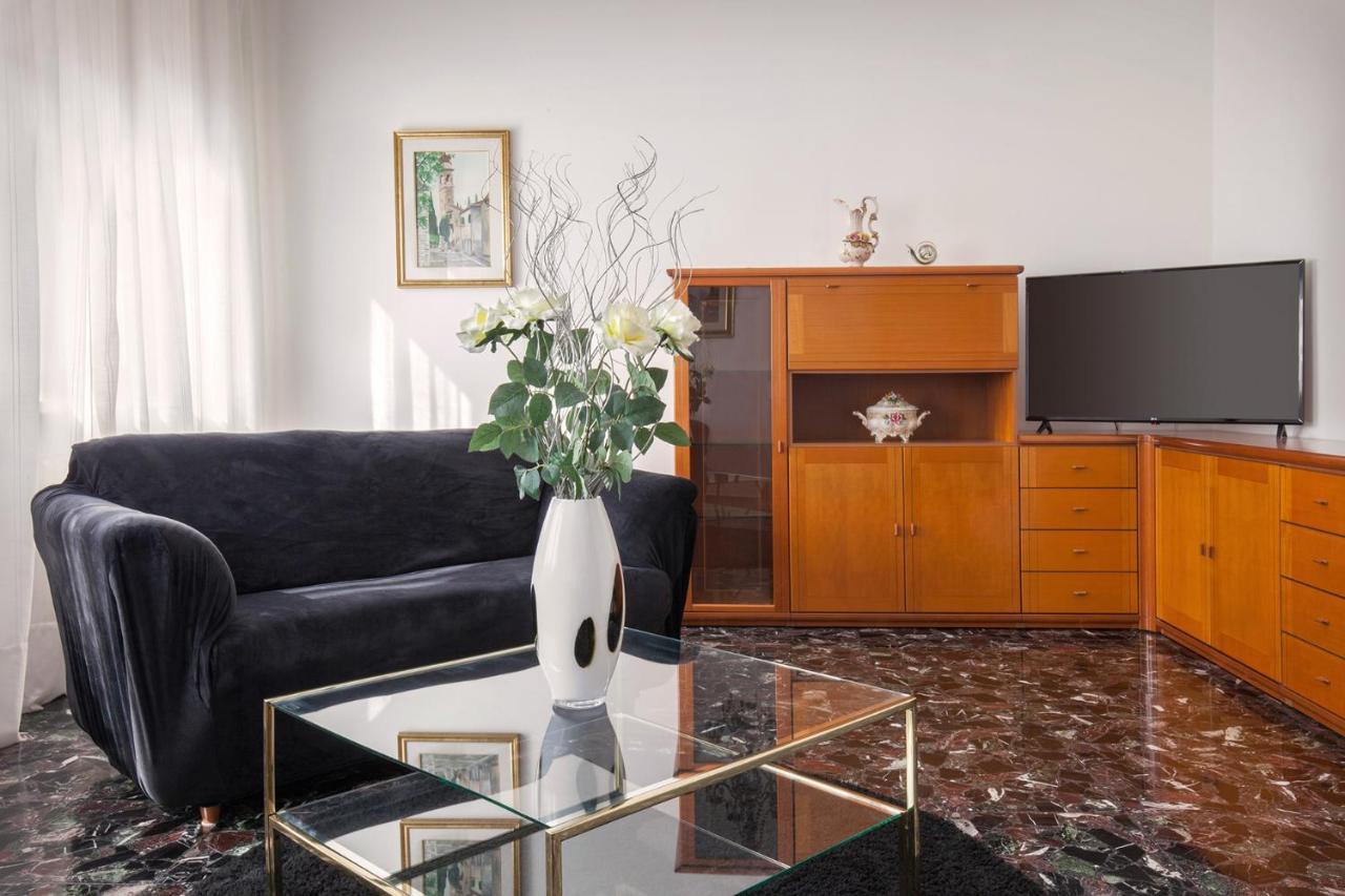 Villa Viola-Comoda Villetta A Caprino Veronese Εξωτερικό φωτογραφία